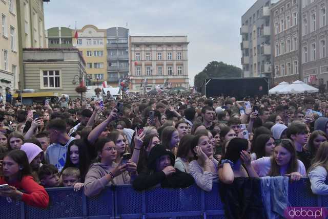 [WIDEO/FOTO] Żabson porwał strzegomską publiczność na zwieńczenie sobotniej części Święta Granitu