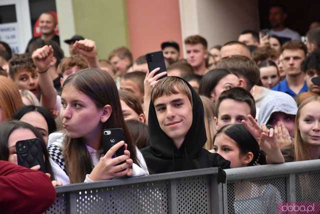 [WIDEO/FOTO] Żabson porwał strzegomską publiczność na zwieńczenie sobotniej części Święta Granitu