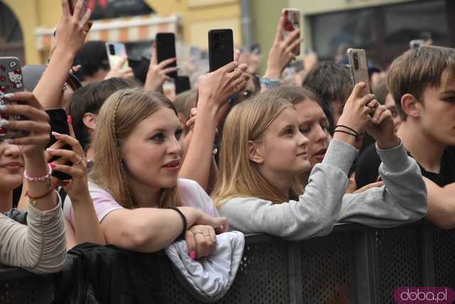 [WIDEO/FOTO] Żabson porwał strzegomską publiczność na zwieńczenie sobotniej części Święta Granitu