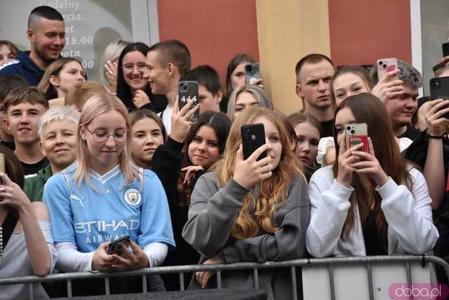 [WIDEO/FOTO] Żabson porwał strzegomską publiczność na zwieńczenie sobotniej części Święta Granitu