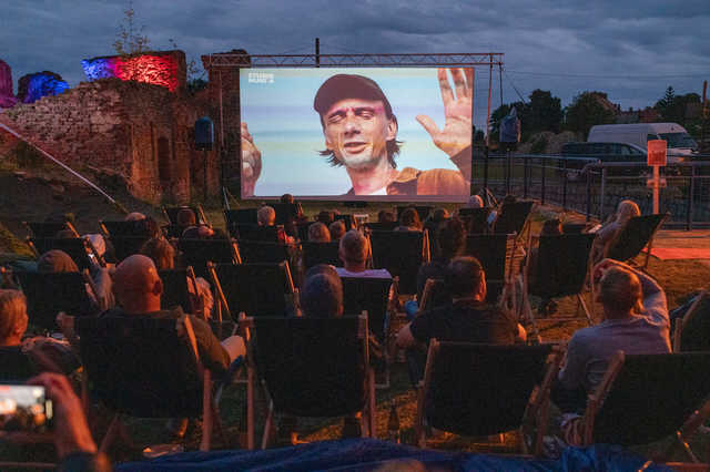 [FOTO] Ale klimat! Wystartował Żarowski Festiwal Filmowy. Przed nami jeszcze jedna projekcja