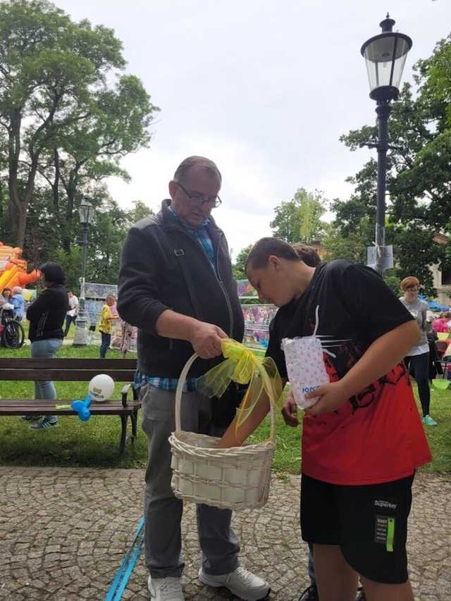 [DUŻO ZDJĘĆ] Świetna zabawa i moc atrakcji na Pikniku z okazji Dnia Dziecka w Śiwbeodzicach