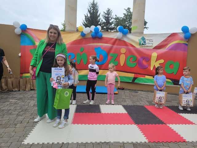 [DUŻO ZDJĘĆ] Świetna zabawa i moc atrakcji na Pikniku z okazji Dnia Dziecka w Śiwbeodzicach