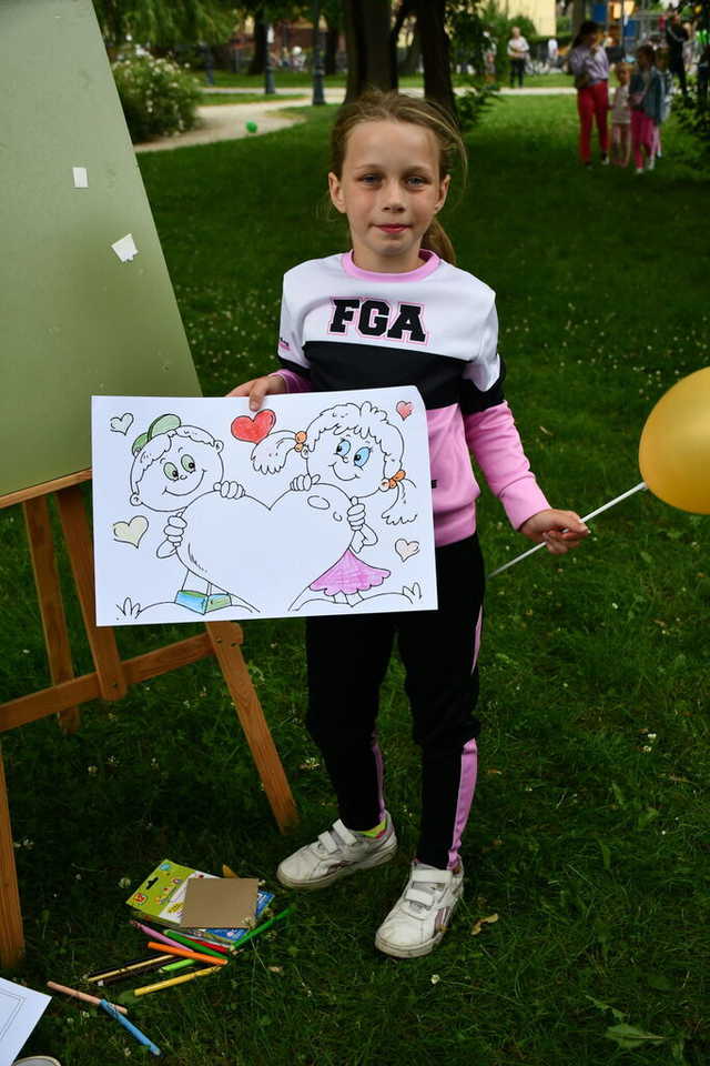 [DUŻO ZDJĘĆ] Świetna zabawa i moc atrakcji na Pikniku z okazji Dnia Dziecka w Śiwbeodzicach
