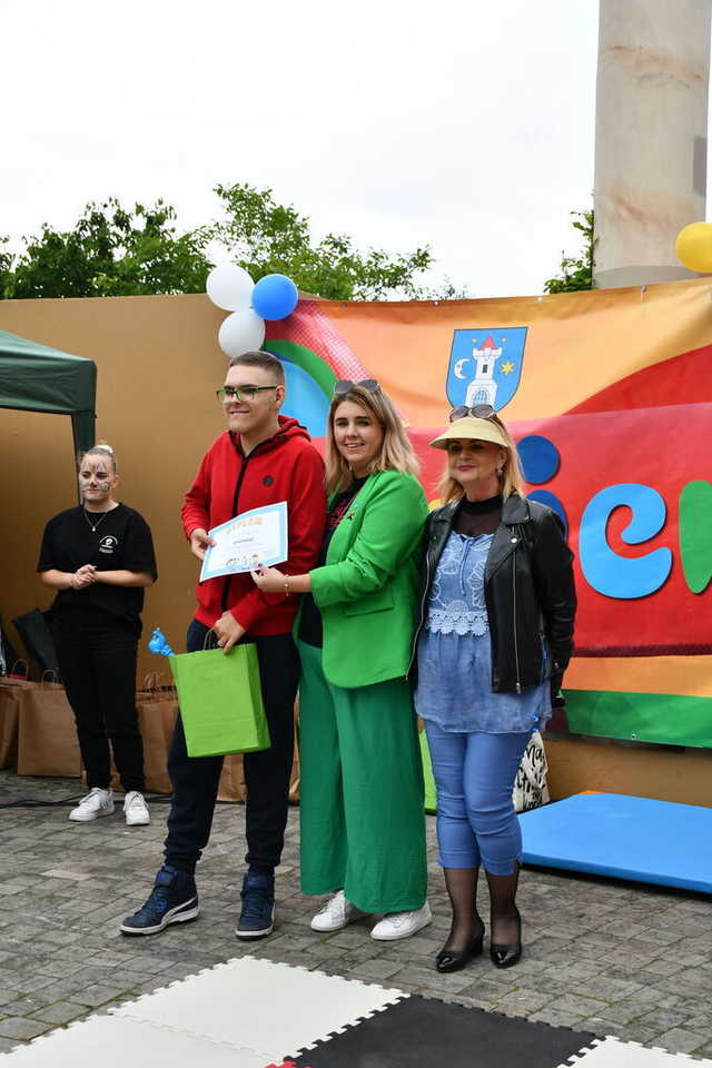 [DUŻO ZDJĘĆ] Świetna zabawa i moc atrakcji na Pikniku z okazji Dnia Dziecka w Śiwbeodzicach