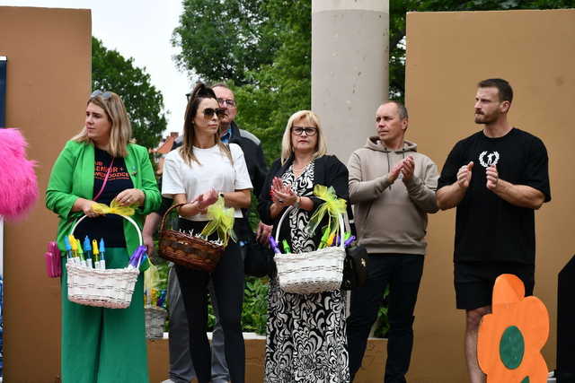 [DUŻO ZDJĘĆ] Świetna zabawa i moc atrakcji na Pikniku z okazji Dnia Dziecka w Śiwbeodzicach