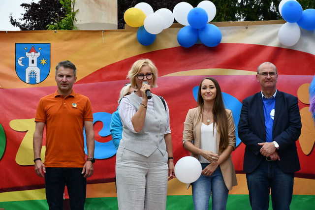 [DUŻO ZDJĘĆ] Świetna zabawa i moc atrakcji na Pikniku z okazji Dnia Dziecka w Śiwbeodzicach