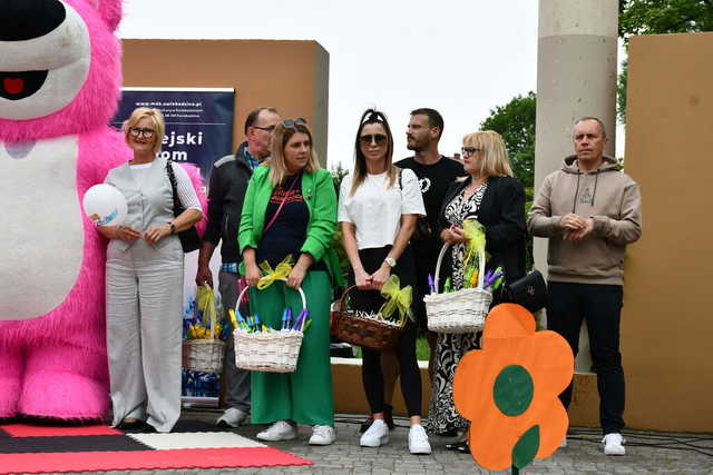 [DUŻO ZDJĘĆ] Świetna zabawa i moc atrakcji na Pikniku z okazji Dnia Dziecka w Śiwbeodzicach