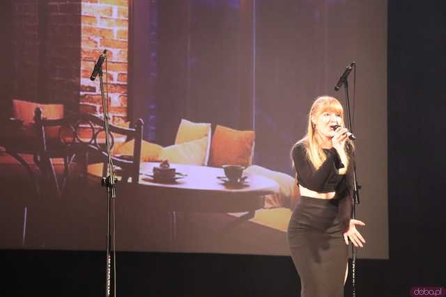 [FOTO] Miłość ci wszystko wybaczy. Koncert charytatywny Zespołu Wokalnego Viento w Kasprowiczu