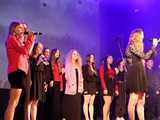 [FOTO] Miłość ci wszystko wybaczy. Koncert charytatywny Zespołu Wokalnego Viento w Kasprowiczu