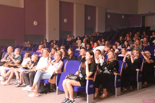 [FOTO] Miłość ci wszystko wybaczy. Koncert charytatywny Zespołu Wokalnego Viento w Kasprowiczu