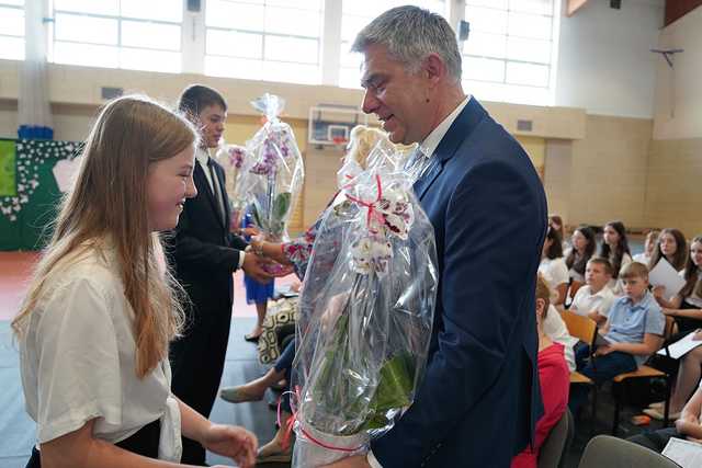 [FOTO] Stypendia rozdane! Zobaczcie, jak prezentuje się ranking szkół podstawowych w gminie Świdnica