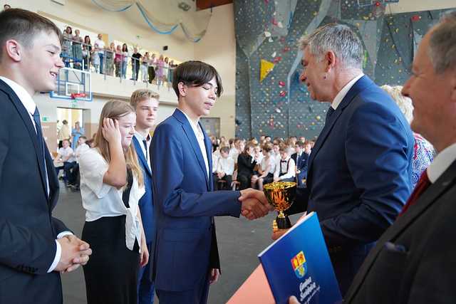 [FOTO] Stypendia rozdane! Zobaczcie, jak prezentuje się ranking szkół podstawowych w gminie Świdnica