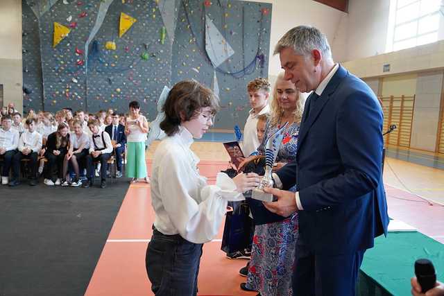 [FOTO] Stypendia rozdane! Zobaczcie, jak prezentuje się ranking szkół podstawowych w gminie Świdnica
