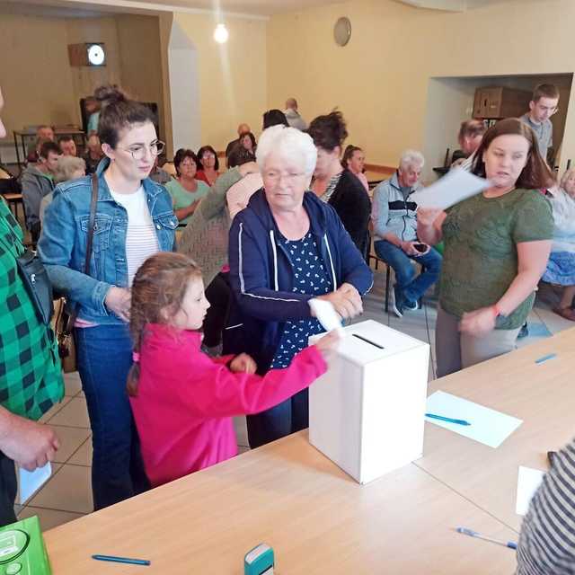 [FOTO] Trwają wybory sołtysów w gminie Żarów