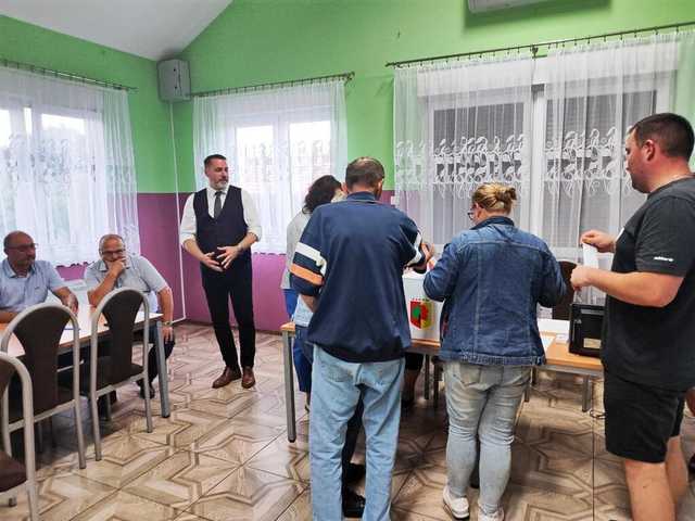 [FOTO] Trwają wybory sołtysów w gminie Żarów