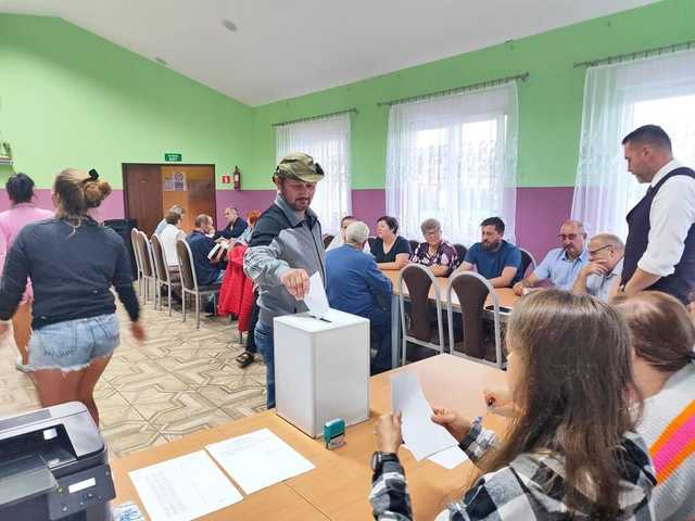 [FOTO] Trwają wybory sołtysów w gminie Żarów