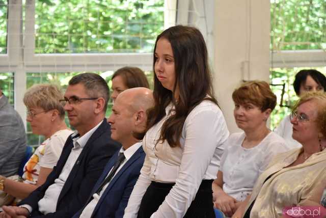 [WIDEO/FOTO] Uroczysta akademia, świadectwa i wyróżnienia podczas zakończenia roku w ZCSKR w Mokrzeszowie