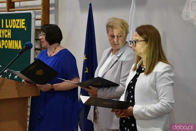 [WIDEO/FOTO] Uroczysta akademia, świadectwa i wyróżnienia podczas zakończenia roku w ZCSKR w Mokrzeszowie