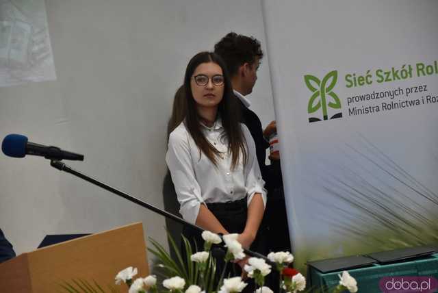 [WIDEO/FOTO] Uroczysta akademia, świadectwa i wyróżnienia podczas zakończenia roku w ZCSKR w Mokrzeszowie