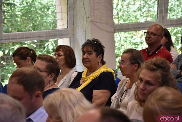 [WIDEO/FOTO] Uroczysta akademia, świadectwa i wyróżnienia podczas zakończenia roku w ZCSKR w Mokrzeszowie