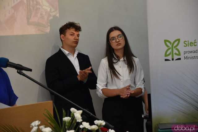 [WIDEO/FOTO] Uroczysta akademia, świadectwa i wyróżnienia podczas zakończenia roku w ZCSKR w Mokrzeszowie