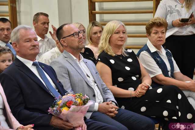 [WIDEO/FOTO] Uroczysta akademia, świadectwa i wyróżnienia podczas zakończenia roku w ZCSKR w Mokrzeszowie
