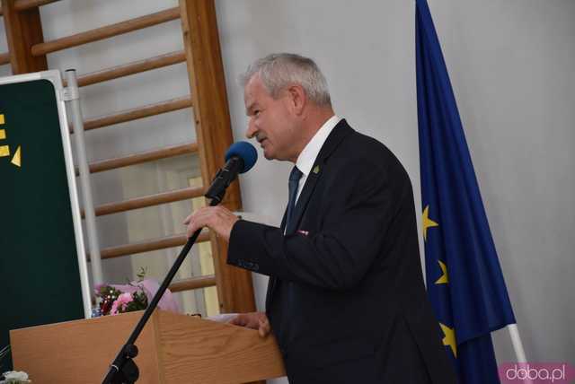 [FOTO] Pożegnanie dyrektor ZSCKR w Mokrzeszowie. Kto obejmie to stanowisko od września?