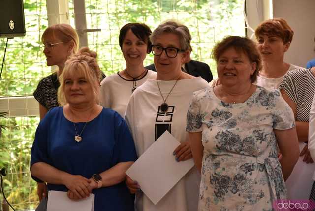 [FOTO] Pożegnanie dyrektor ZSCKR w Mokrzeszowie. Kto obejmie to stanowisko od września?