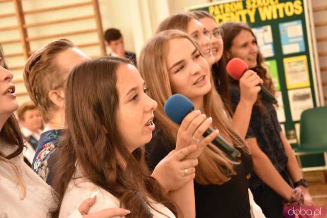 [FOTO] Pożegnanie dyrektor ZSCKR w Mokrzeszowie. Kto obejmie to stanowisko od września?