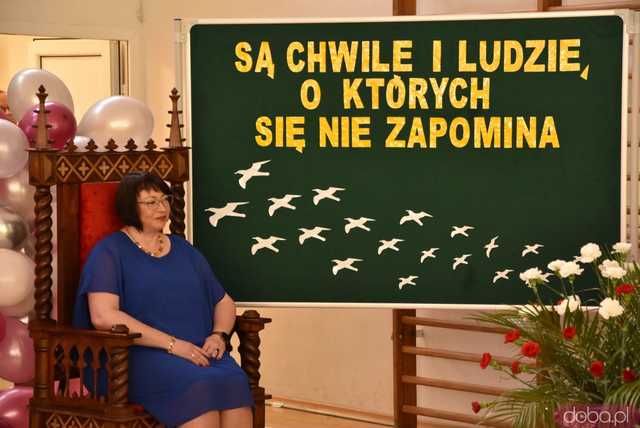 [FOTO] Pożegnanie dyrektor ZSCKR w Mokrzeszowie. Kto obejmie to stanowisko od września?