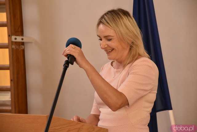 [FOTO] Pożegnanie dyrektor ZSCKR w Mokrzeszowie. Kto obejmie to stanowisko od września?