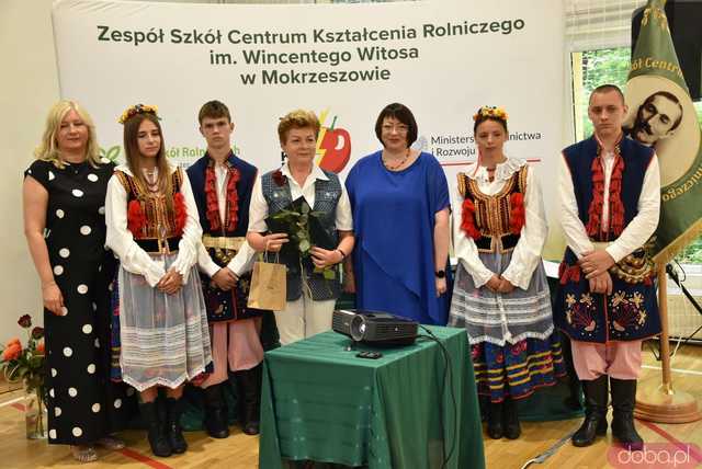 [FOTO] Pożegnanie dyrektor ZSCKR w Mokrzeszowie. Kto obejmie to stanowisko od września?
