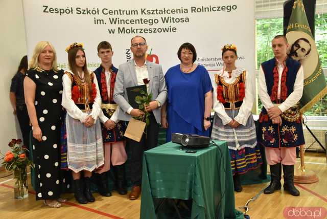 [FOTO] Pożegnanie dyrektor ZSCKR w Mokrzeszowie. Kto obejmie to stanowisko od września?