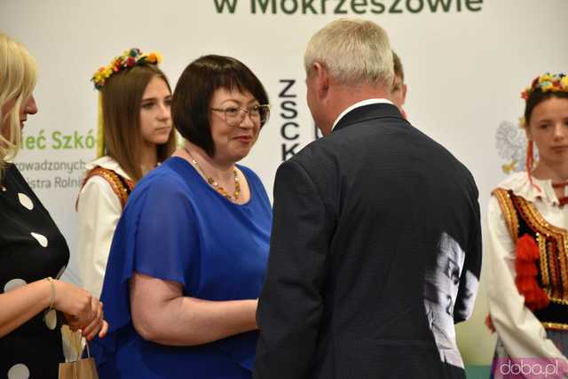 [FOTO] Pożegnanie dyrektor ZSCKR w Mokrzeszowie. Kto obejmie to stanowisko od września?