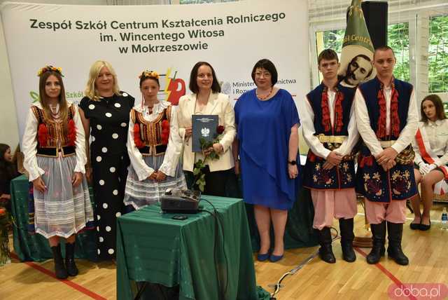 [FOTO] Pożegnanie dyrektor ZSCKR w Mokrzeszowie. Kto obejmie to stanowisko od września?
