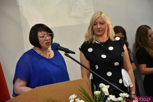 [FOTO] Pożegnanie dyrektor ZSCKR w Mokrzeszowie. Kto obejmie to stanowisko od września?