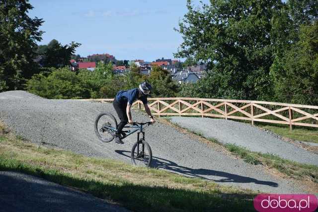 [FOTO] Z przytupem otwarto Rowerowy Park Umiejętności