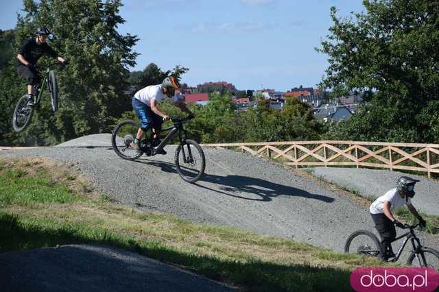 [FOTO] Z przytupem otwarto Rowerowy Park Umiejętności