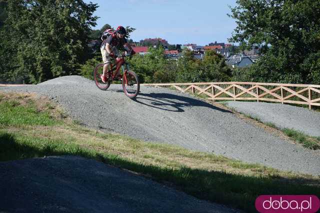 [FOTO] Z przytupem otwarto Rowerowy Park Umiejętności