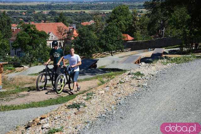 [FOTO] Z przytupem otwarto Rowerowy Park Umiejętności