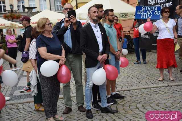 [FOTO, VIDEO] Zakaz pedałowania, nakaz normalności. 
