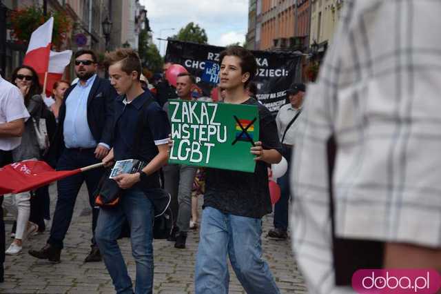 [FOTO, VIDEO] Zakaz pedałowania, nakaz normalności. 