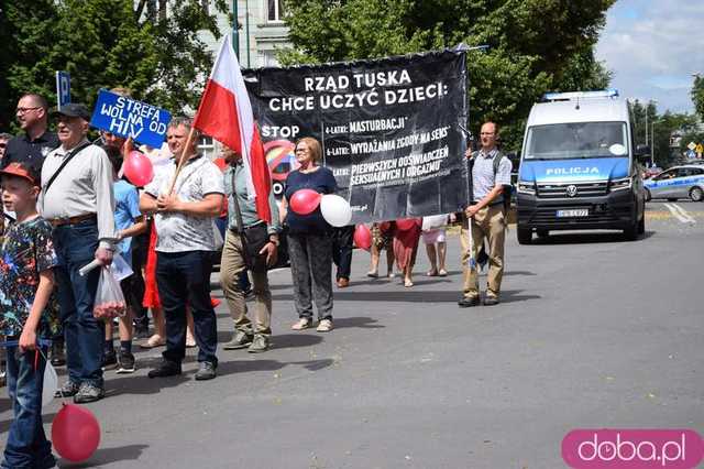 [FOTO, VIDEO] Zakaz pedałowania, nakaz normalności. 