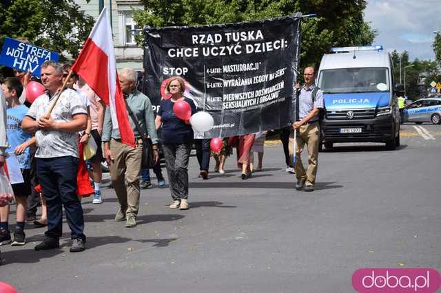 [FOTO, VIDEO] Zakaz pedałowania, nakaz normalności. 