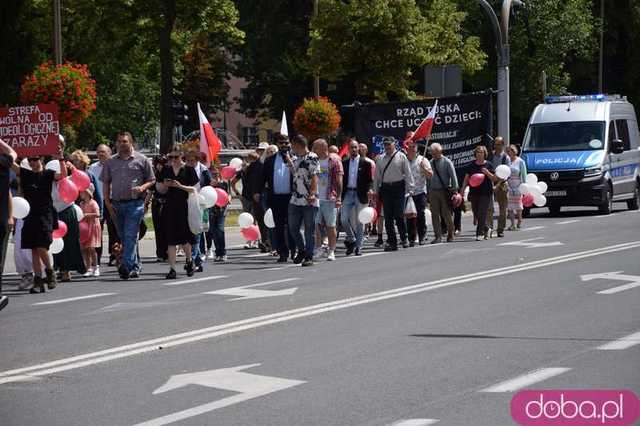 [FOTO, VIDEO] Zakaz pedałowania, nakaz normalności. 