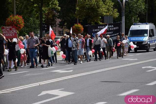 [FOTO, VIDEO] Zakaz pedałowania, nakaz normalności. 