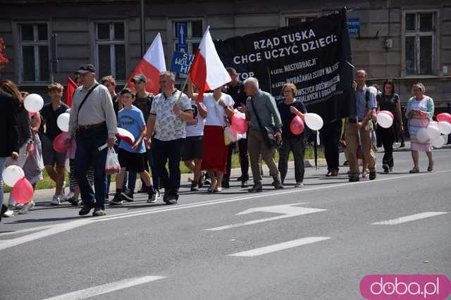 [FOTO, VIDEO] Zakaz pedałowania, nakaz normalności. 