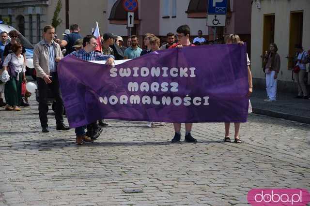 [FOTO, VIDEO] Zakaz pedałowania, nakaz normalności. 