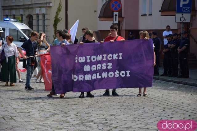 [FOTO, VIDEO] Zakaz pedałowania, nakaz normalności. 